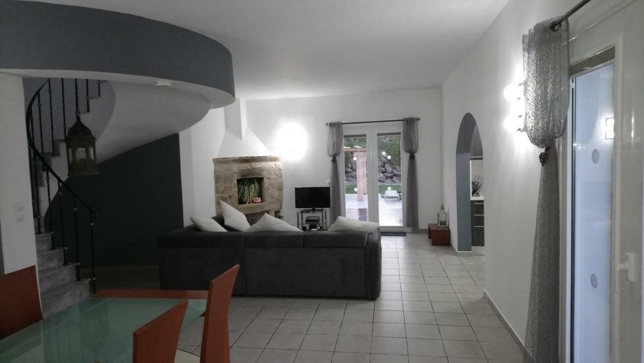 קלטוס Rhodes Demetrius Luxury Private Villa מראה חיצוני תמונה